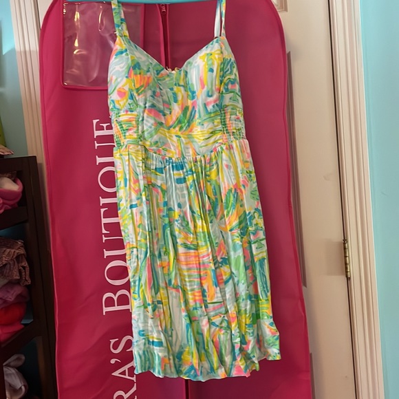 Lilly Pulitzer summer dress - Picture 2 of 6